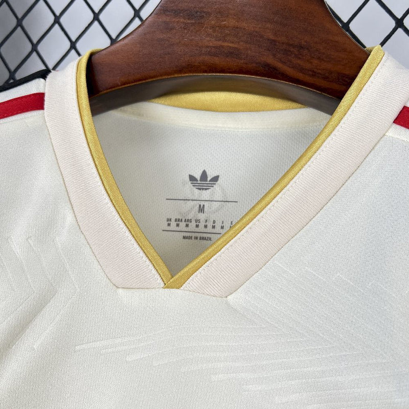 Camisola do Flamengo 25/26 - Branco e Dourado
