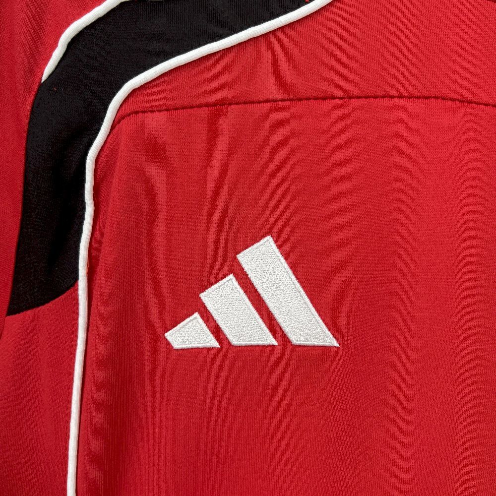 "Detalhe do tecido premium da Camiseta Flamengo 2025/26 UBP CR Jersey 7."
